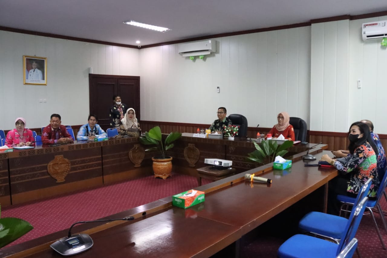 Asisten Ekbang Leonard S. Ampung Hadiri Rakor Pelaksanaan Gernas BBI 2023