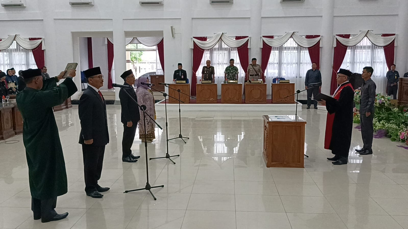 Tiga Pimpinan Definitif DPRD Barito Selatan Periode 2024-2029 Resmi Dilantik