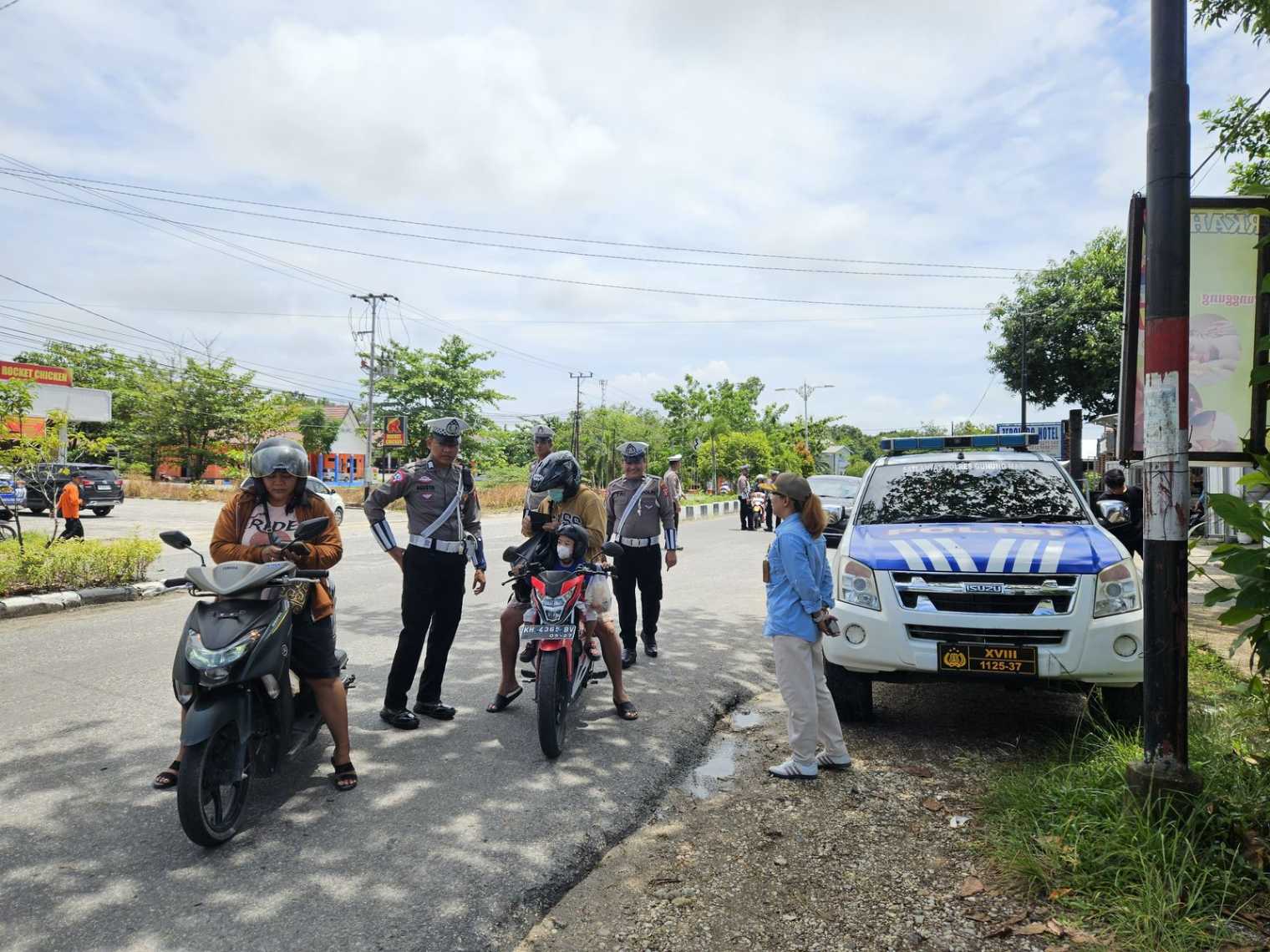 Samsat Kuala Kurun Bekerja Sama dengan Satlantas Polres Gunung Mas dan Jasa Raharja Gelar Operasi Gabungan Penertiban Pajak