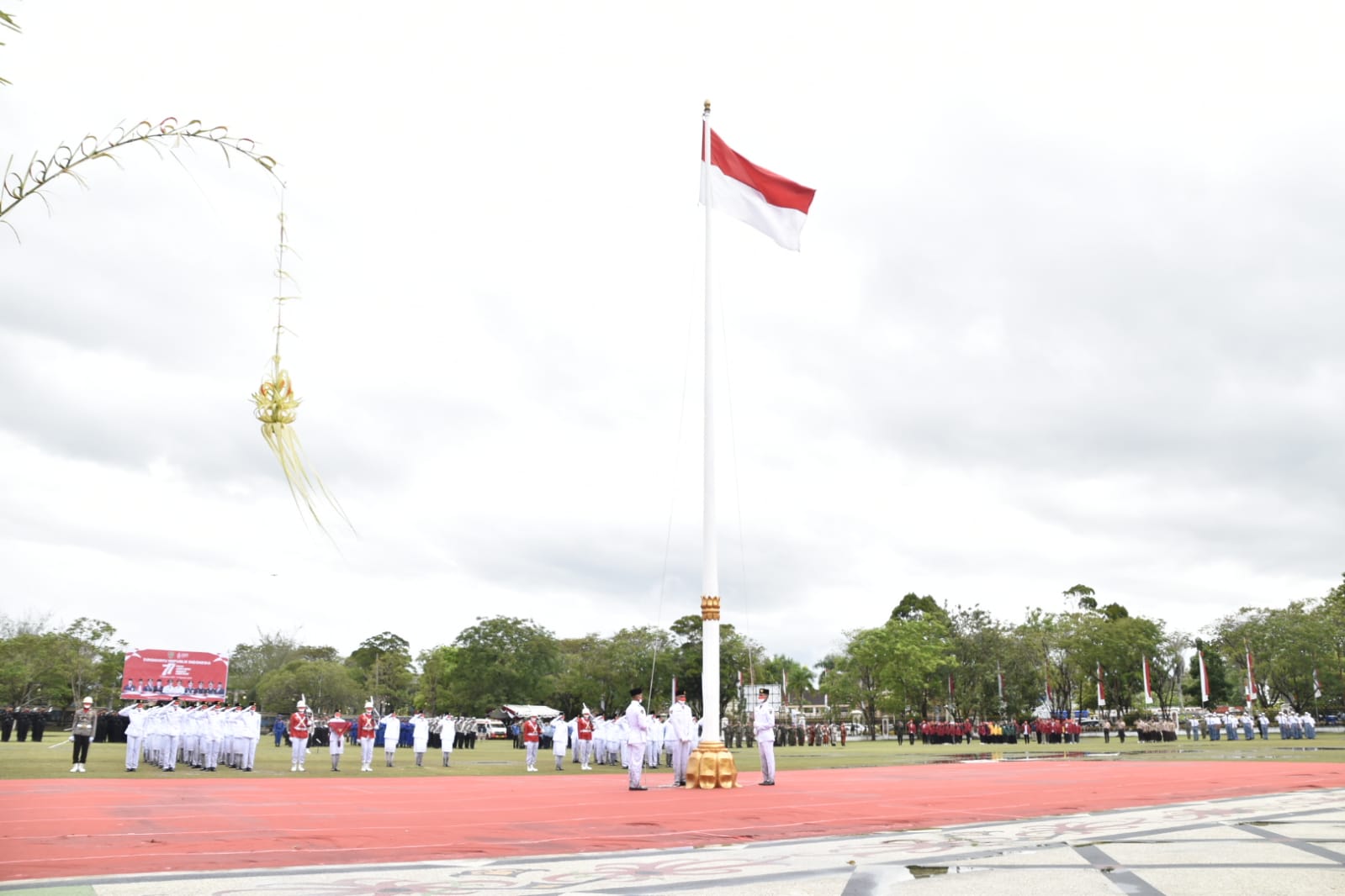 Gubernur Kalteng Sugianto Sabran Jadi Inspektur Upacara Pada Peringatan HUT ke-77 Kemerdekaan RI