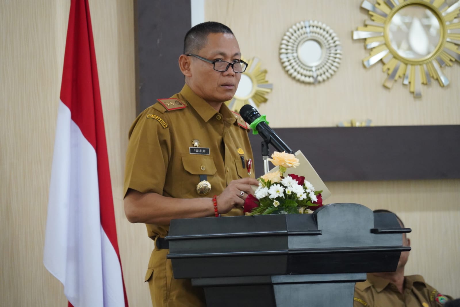 Sahli Yuas Elko Buka FGD Optimalisasi Pendapatan Asli Daerah Sektor Retribusi Daerah di Prov. Kalteng