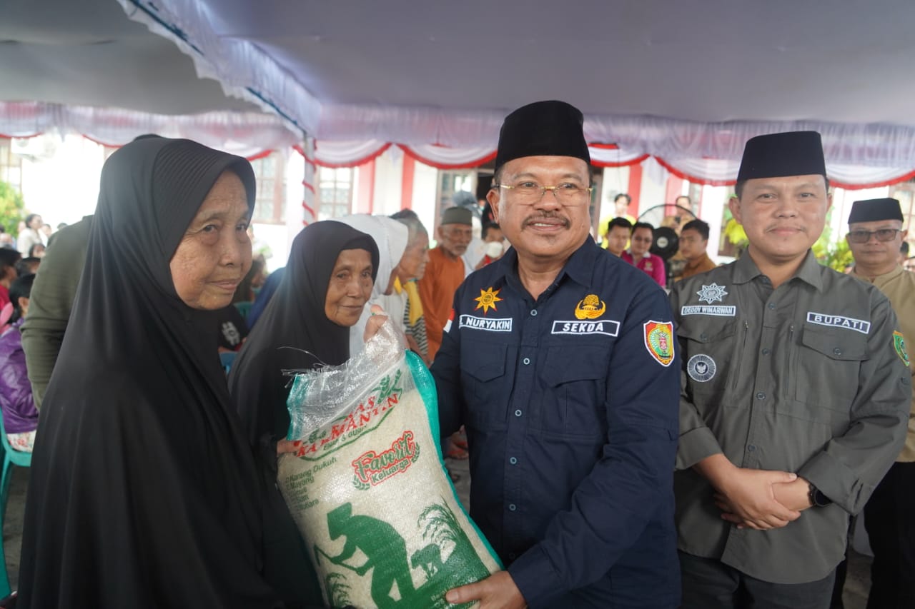 Sekda Nuryakin : Diharapkan dengan Adanya Pasar Murah ini, Dapat Bermanfaat dan Membantu Ringankan Beban Masyarakat