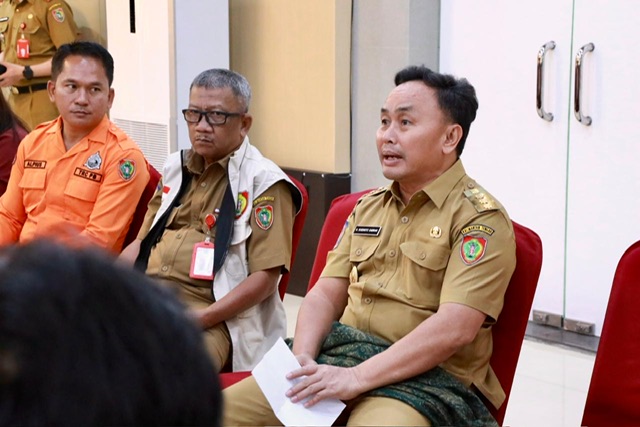 Gubernur Kalteng Sugianto Sabran Lepas Pemberangkatan Tim dan Bantuan Logistik Tahap 2  untuk Masyarakat Terdampak Banjir