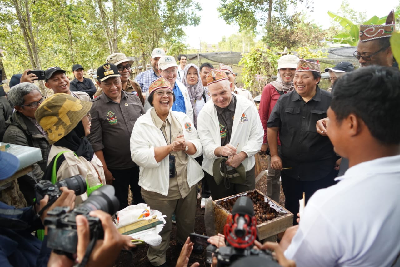 Kadishut Kalteng Hadiri Kunker Menteri LHK dan Kepala BRGM